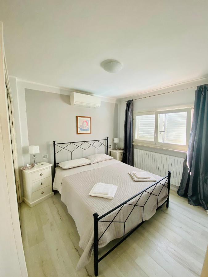 Lhv Garda Lake - Private Pool And Spa Bardolino Ngoại thất bức ảnh
